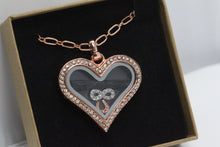 Load image into Gallery viewer, Heart Bling Locket Pendant